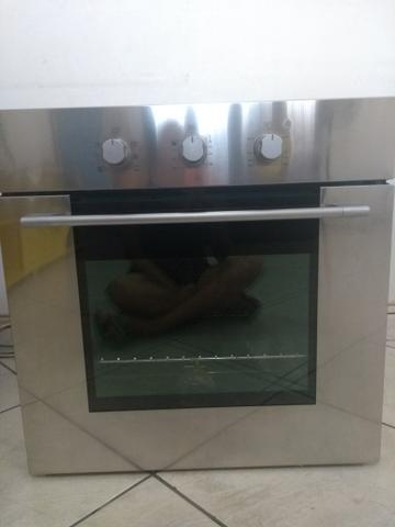 Forno elétrico de embutir Franke em inox