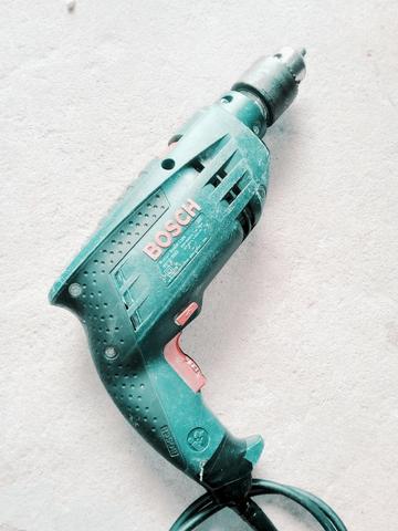 Vendo uma furadeira Bosch - Foto 3