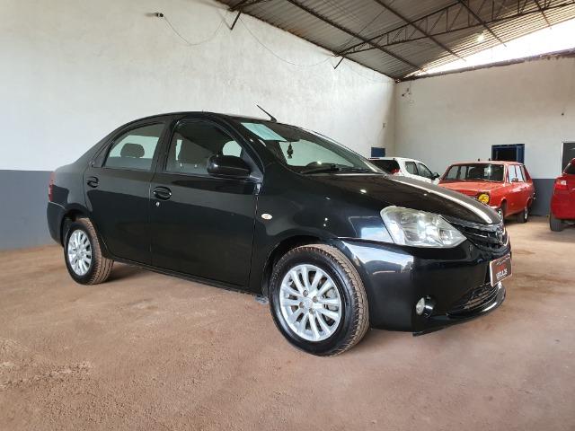 Etios Sedan XLS impecável