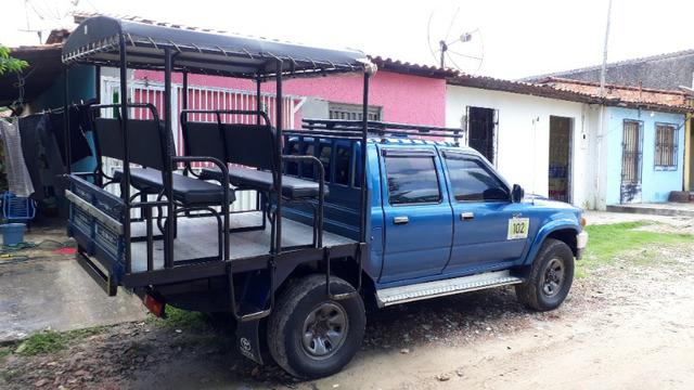 Vendo hilux 2.8 ano 98/99 - Foto 2