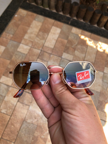 Óculos de Sol, Rayban octagonal - Foto 2