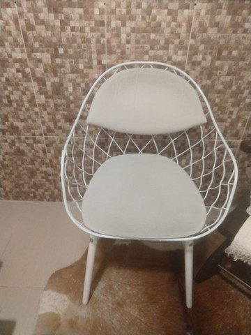 Cadeira branca designer - Foto 2