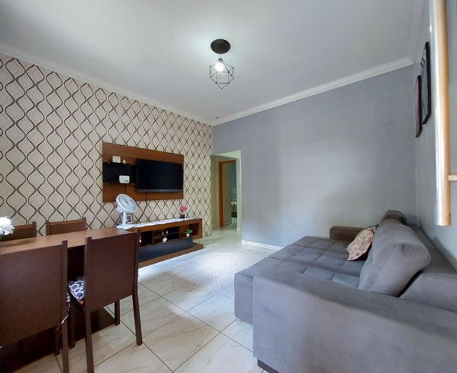 Casa com 5 quartos - Bairro Residencial das Acácias em Goiânia