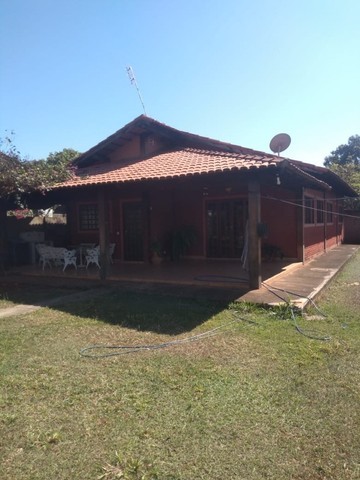 Casa em Caldas Novas-GO, com 180 m², 5 quartos e 3 banheiros. R$- 350.000,00. - Foto 4