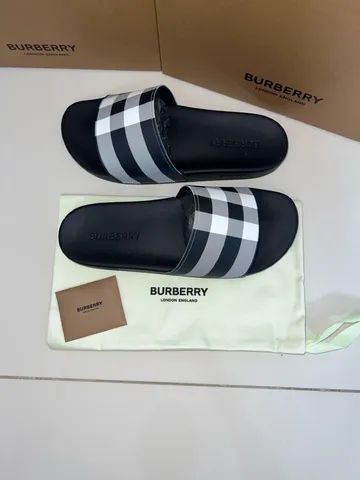 Burberry Slide com estampa xadrez • Exoticus