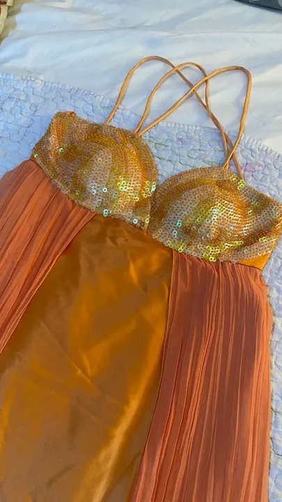 Vestido de festa laranja juvenil