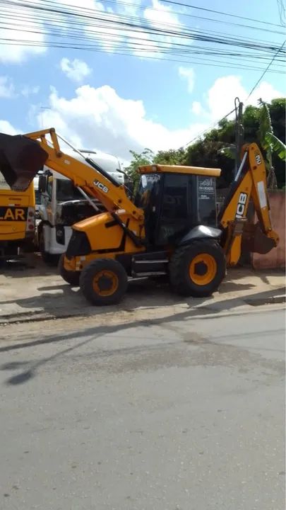 Retroescavadeira JCB - Ano 2013 - Foto 4