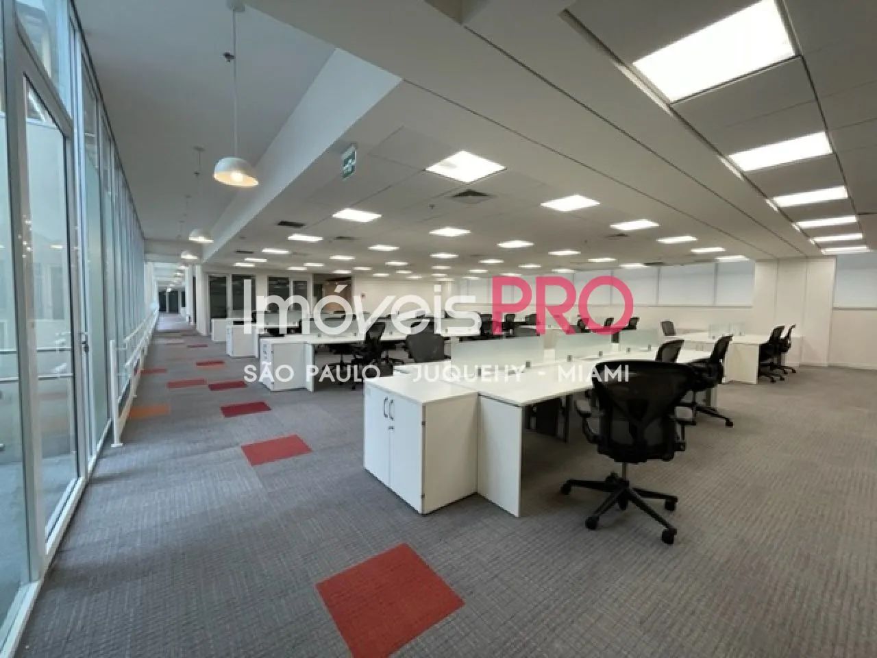 Andar Comercial em Lapa de Baixo com 1465m²