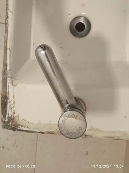 Cuba de sobrepor Deca com torneira automática  - Foto 3