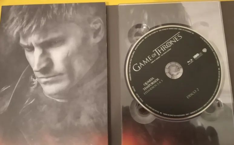 Box com DVDs Game of Thrones temporada 4 usado - Foto 5