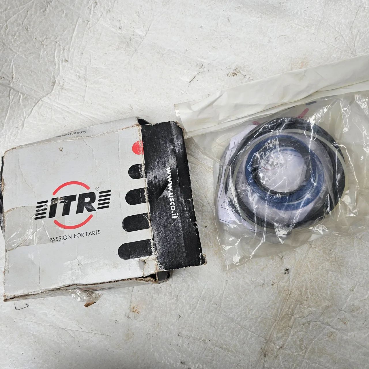 Kit reparo cilindro hidráulico caterpillar novo ITR 2417584 - Foto 2