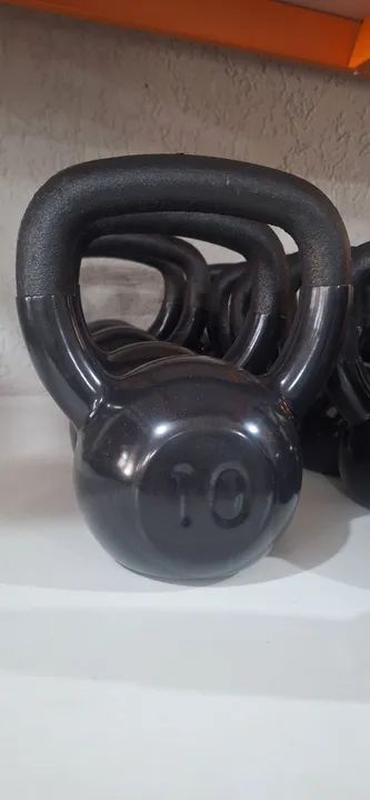 Peso Chaleira Kettlebell 10KG Emborrachado - R$ 149,90