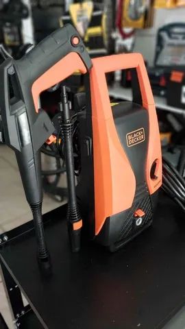  Lavadora de alta pressão 1500psi C/ Shampoozeira Black Decker - Nova - Foto 3