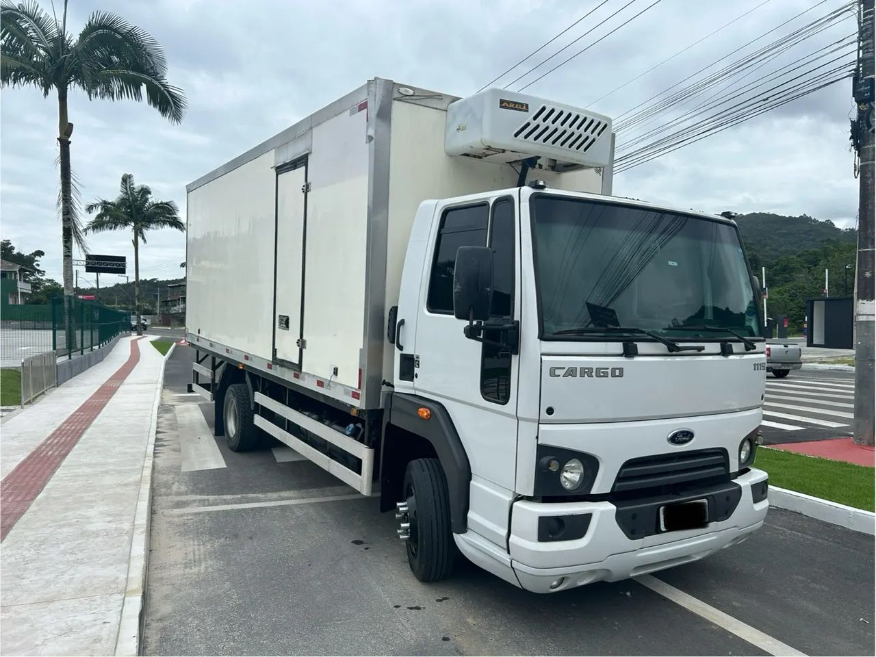 Caminhão Ford Cargo 1119 - Baú Refrigerado - Foto 5