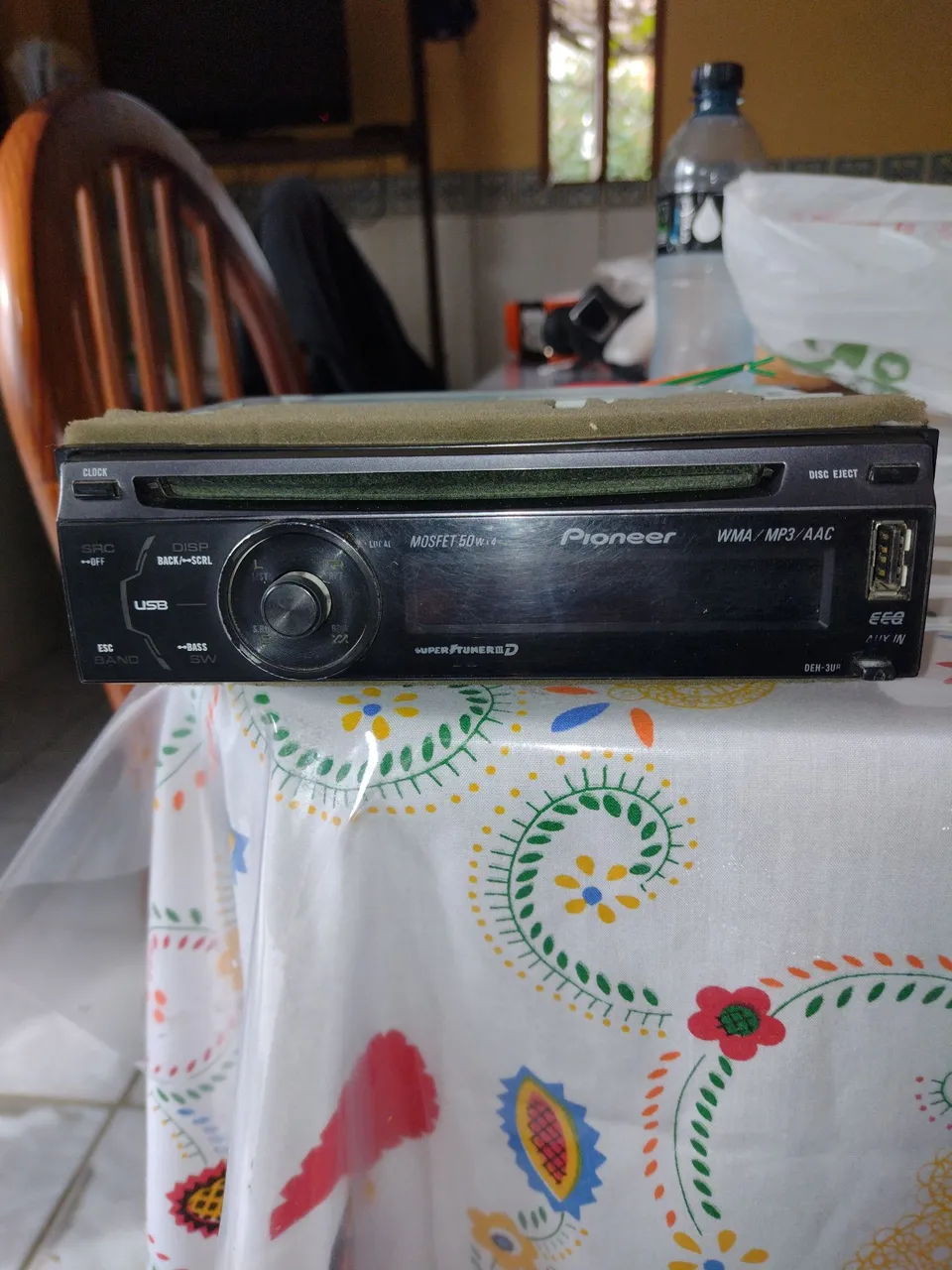 Toca-CD Pioneer DEH-3UR