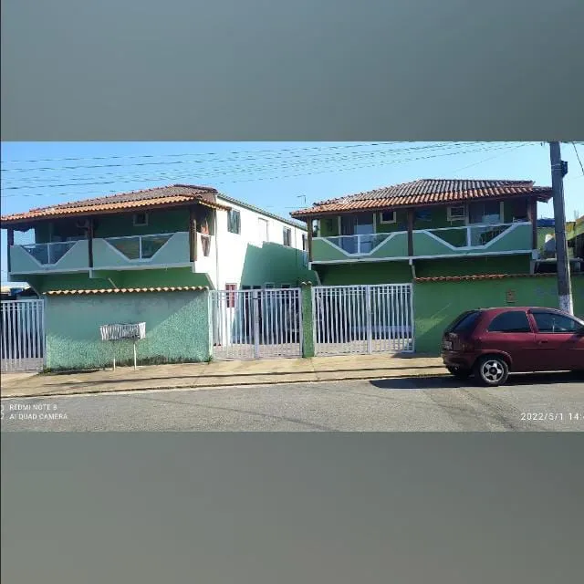 Vende-se sobrado em praia grande