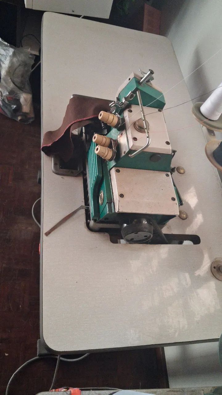 MAQUINA DE COSTURA OVERLOCK INDUSTRUAL - Foto 5