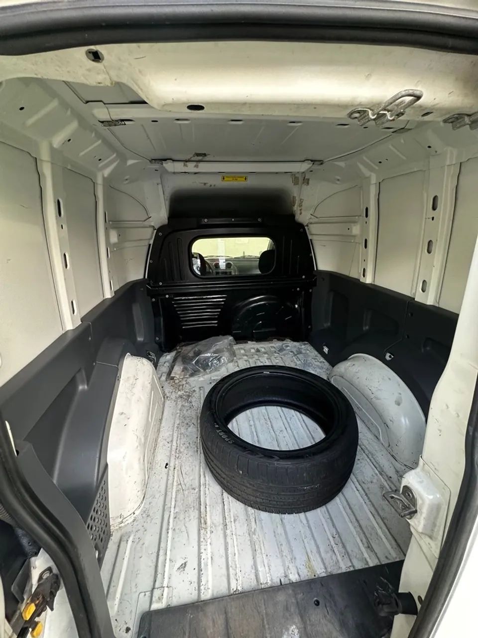 Aluga-se Fiat Fiorino 1.4  - Foto 4