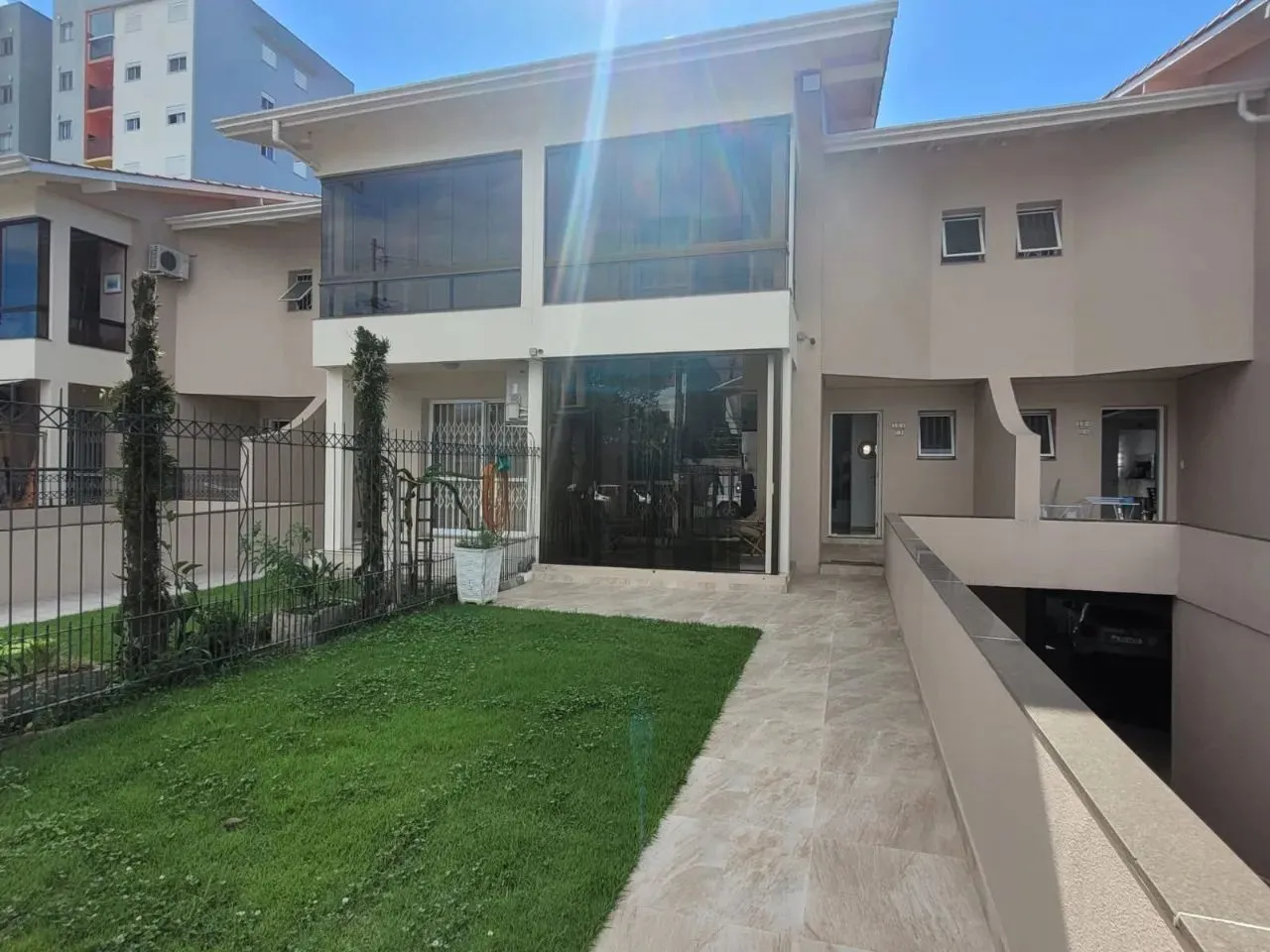 Venda de sobrado semimobiliado em Caxias do Sul, bairro Jardim Itália