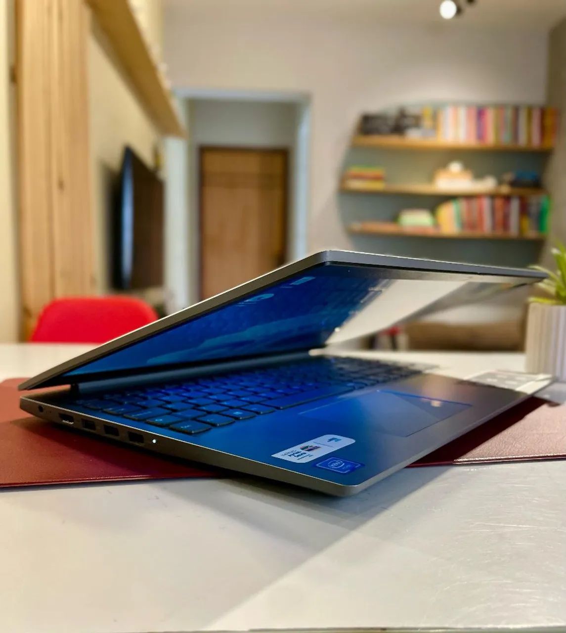 Notebook Lenovo Ideapad 3i - 4GB RAM, 128GB SSD | Ideal para Estudos e Trabalho