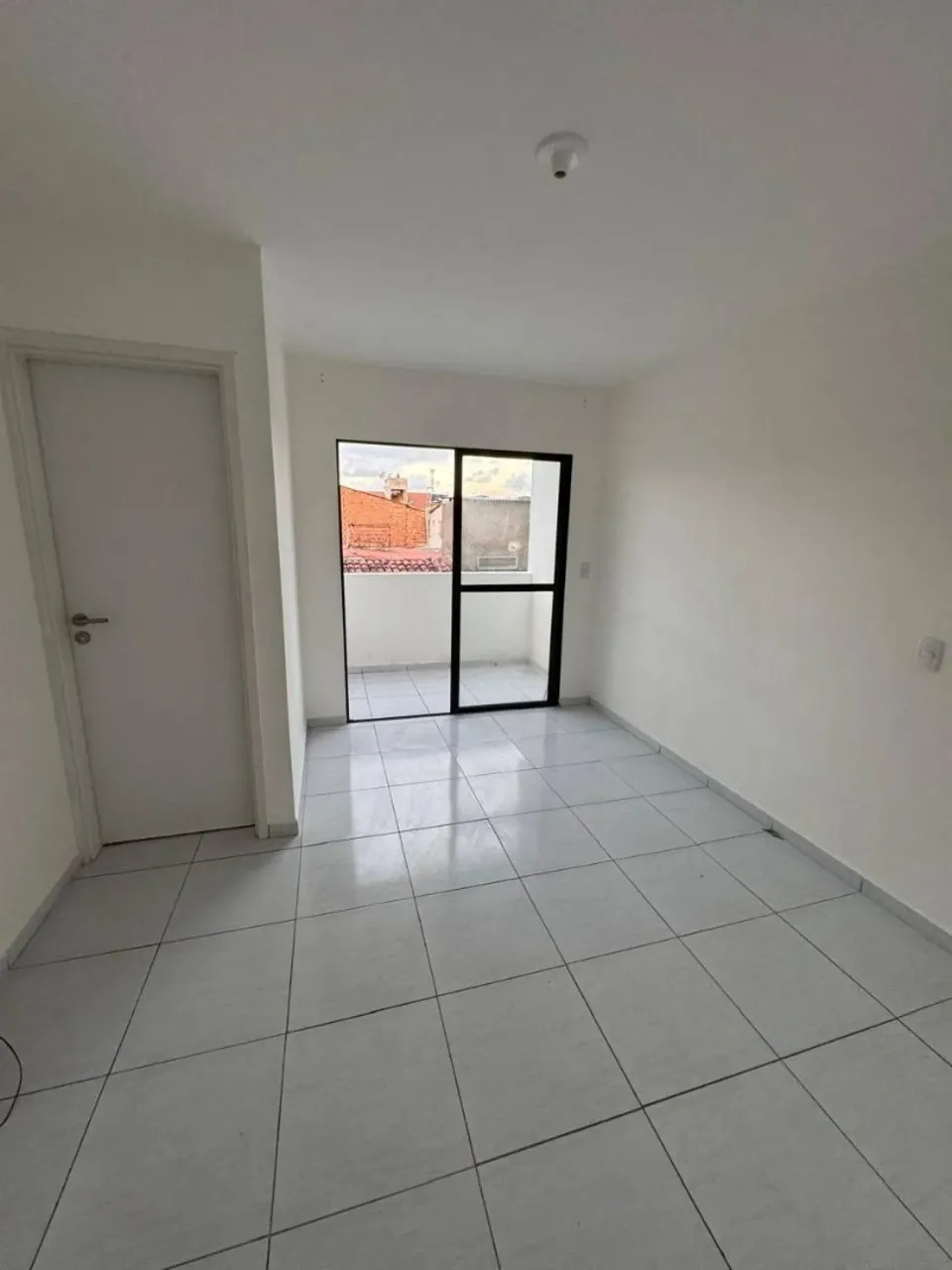 Prive em Pau Amarelo - 3 quartos - ITBI e RGI grátis e entrada facilitada!
