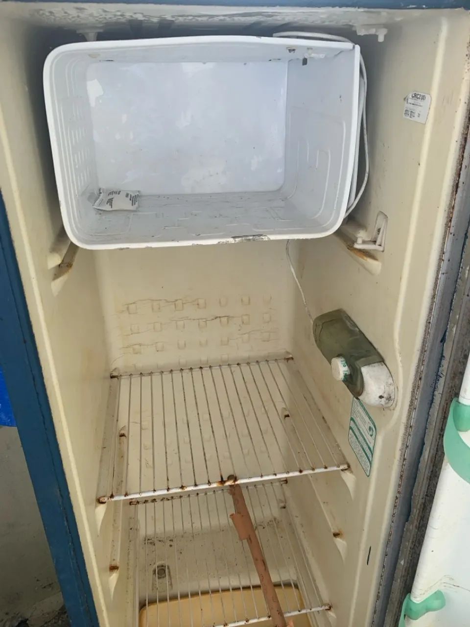 Vendo geladeira cônsul  - Foto 3