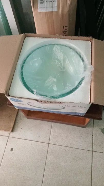 Cuba de vidro e acessorios