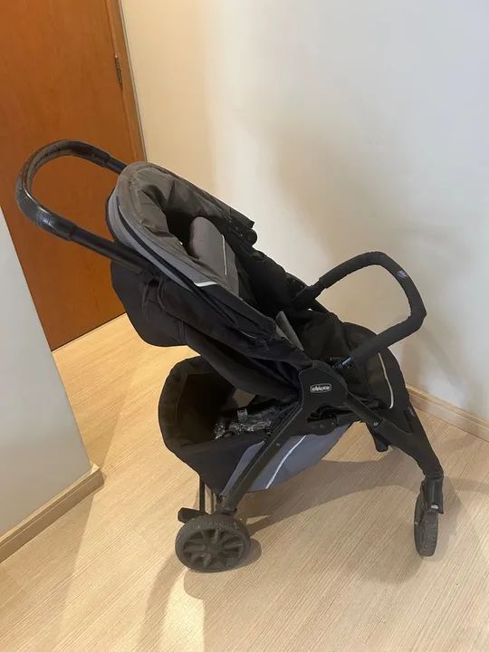 Carrinho de Bebê + Bebê Conforto  - Marca Chicco - Foto 4