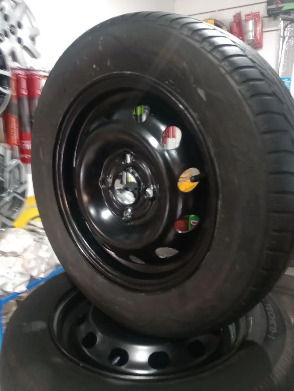 Roda celta Corsa Wind clássic Kadett Monza prisma. Estepe pronto  - Foto 2