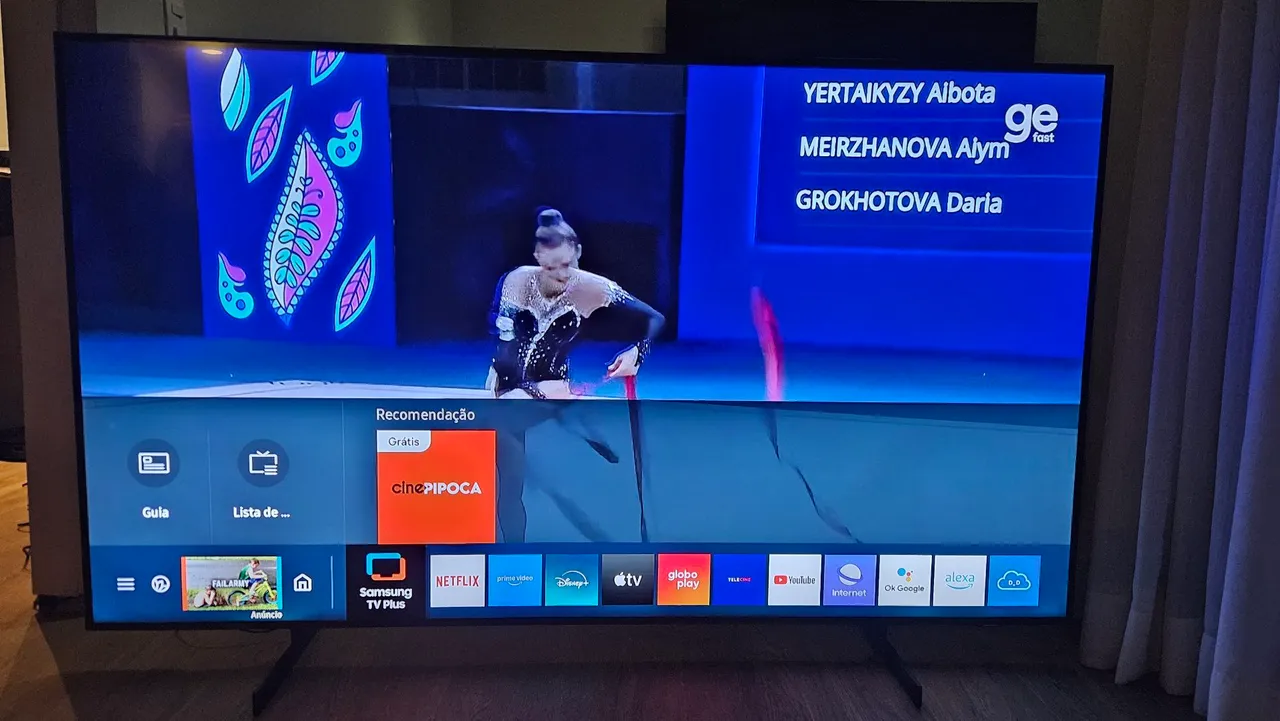 Smart TV Samsung - Perfeita para sua casa! Modelo un75au8000gxzd