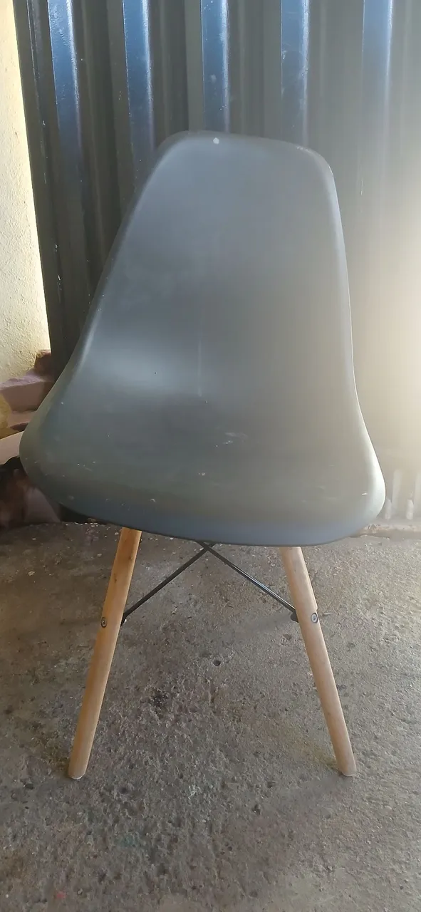 Cadeira moderna com design único