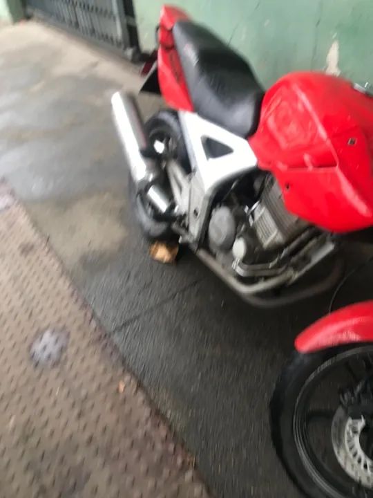 Moto Honda CBX 250 Twister - vermelha troco por bross ou tornada  - Foto 6