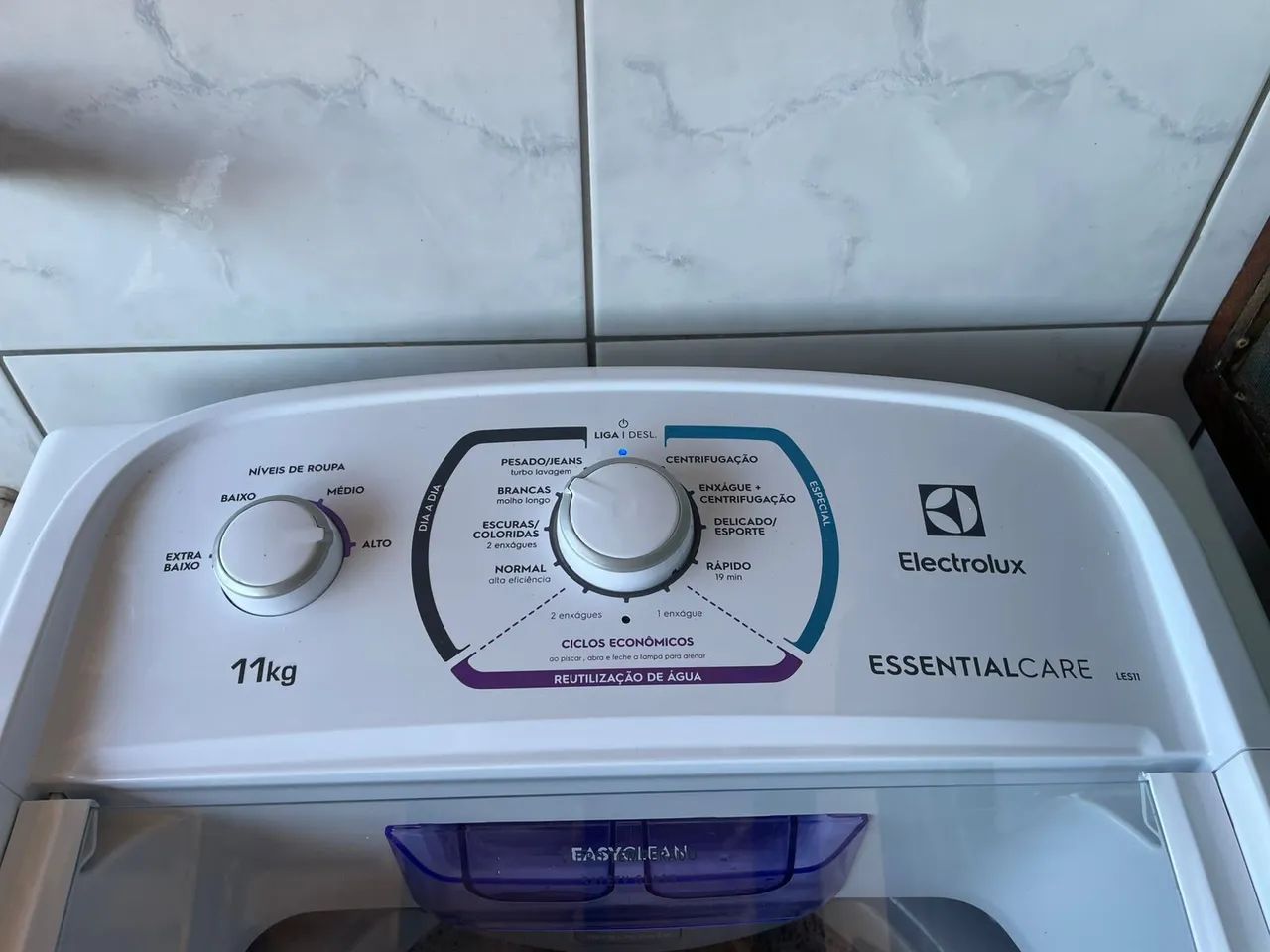 LES11 Essencial Care com Filtro pega Fiapos - Branca - 110V