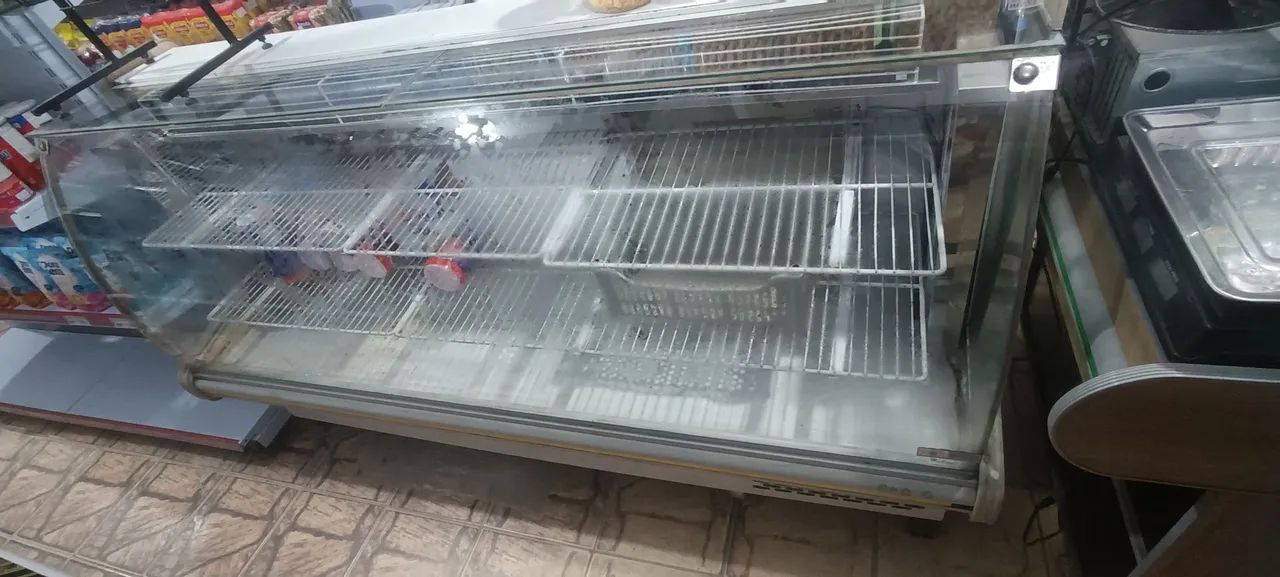 Balcão Refrigerado 220v -  Expositor 2,00m 