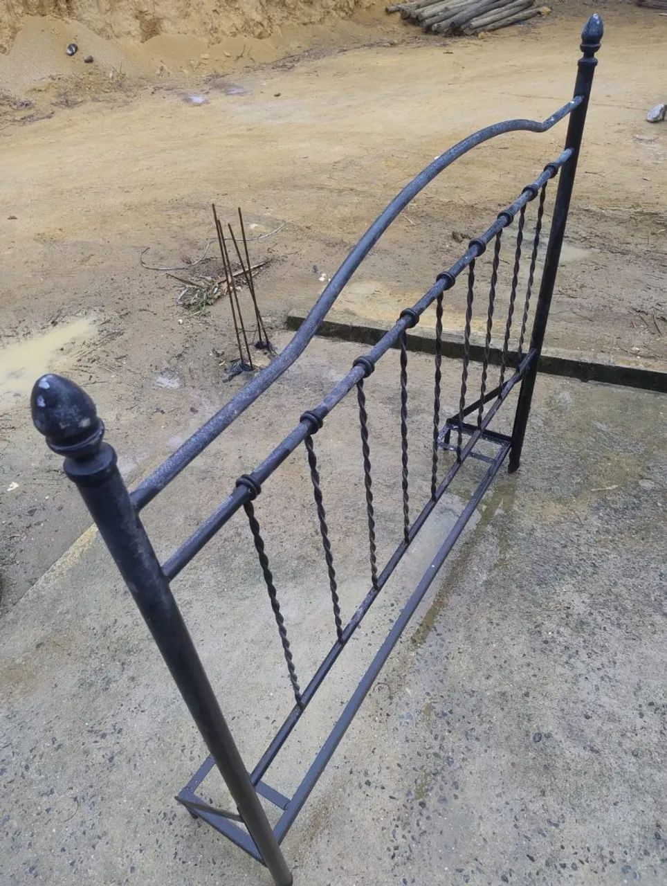 Cama de Ferro Forjado Artesanal