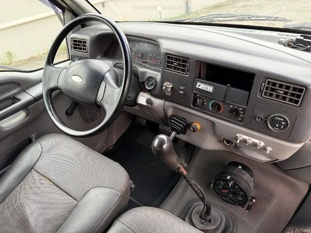 FORD 14000 CABINE DUPLA COM CESTO AEREO VERSALIFT VST-47 - Foto 14