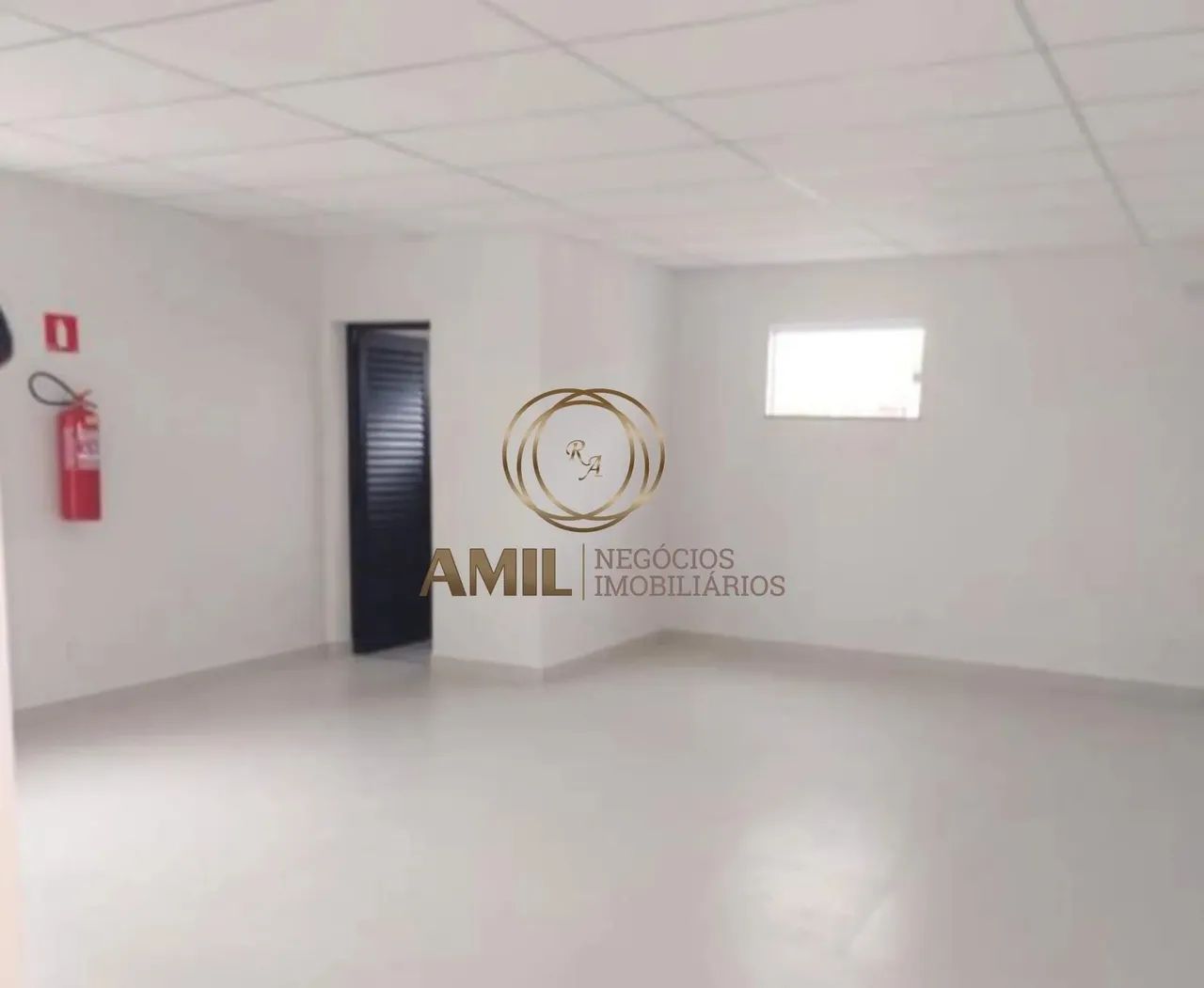 TT Aluga EXCELENTE Ponto Comercial, 240 m², 4 Banheiros, 3 Vagas, Jardim Satélite - SJC - Foto 5