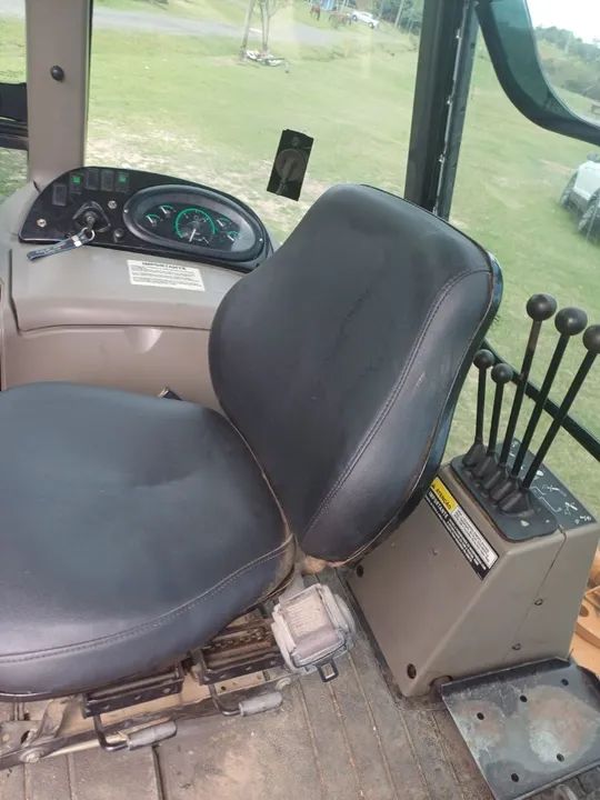 Retro Case 580 M 4x4  gabinada  - Foto 5