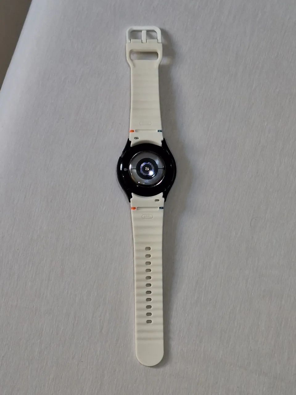Vendo Linda Galaxy Watch 6 40mm Seminova Sem marca de uso Completa+ Case de brinde ainda  - Foto 5