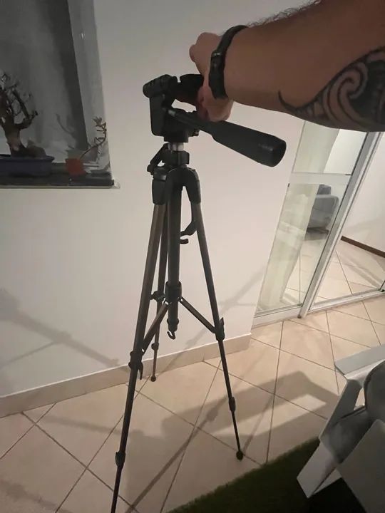 Tripé para Câmera - Novo