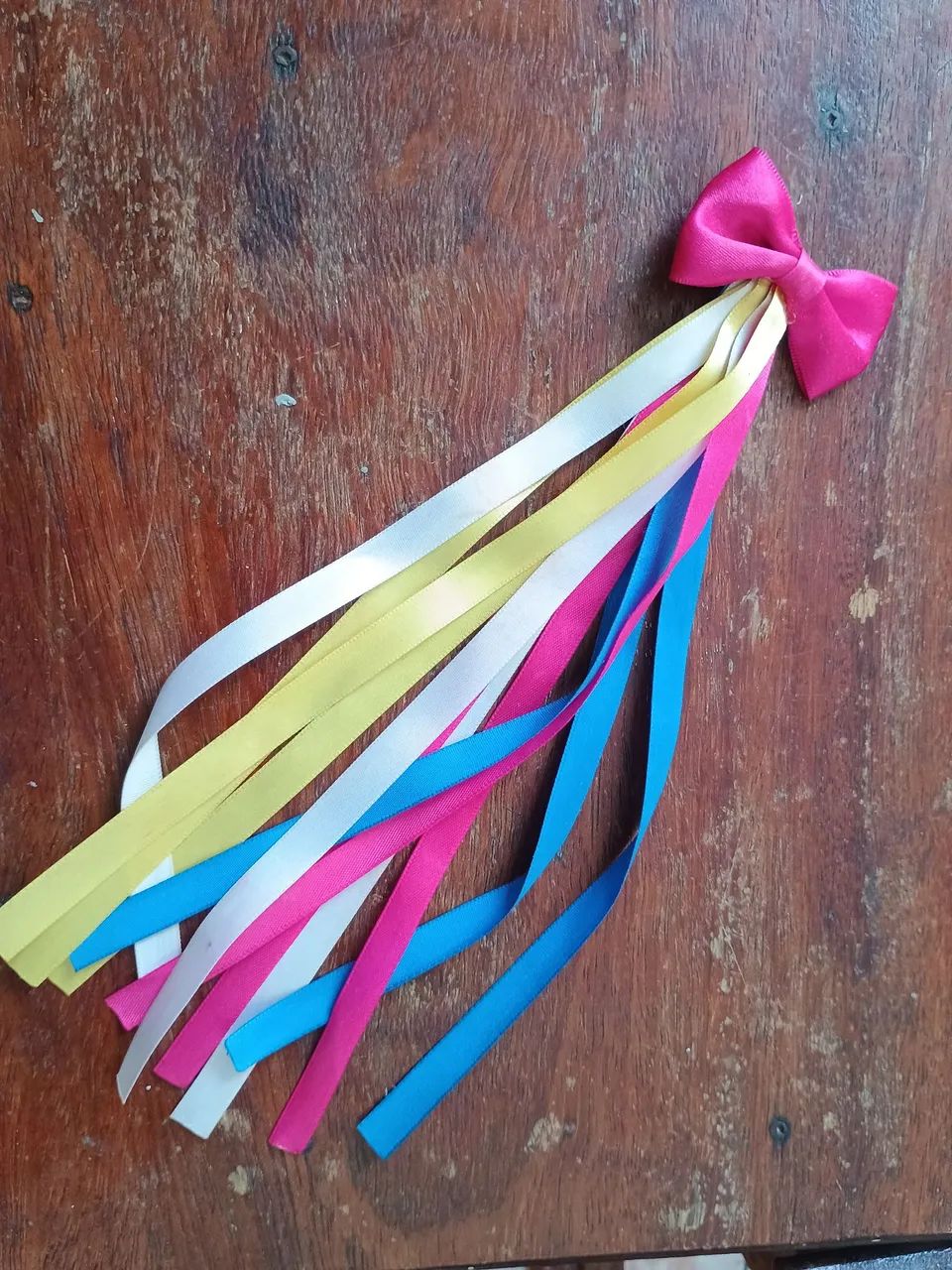 Laço de fita para cabelo infantil