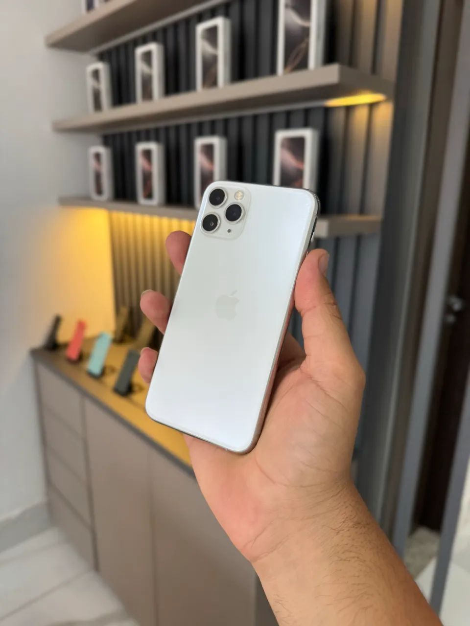 iPhone 11 pro 64 gigas branco - Celulares e Smartphones - Norte