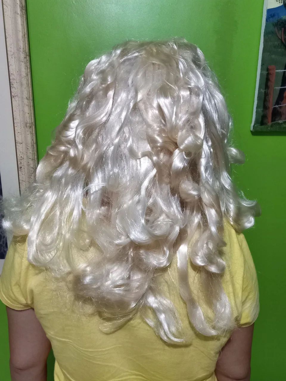 Peruca loira longa cacheada - Foto 2