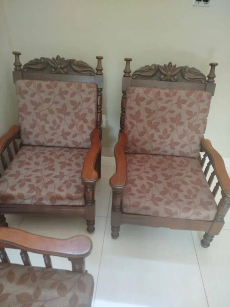 Poltronas de Madeira Clássicas