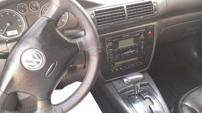 VW PASSAT 1.8 TURBO TIPTRONIC - Foto 4