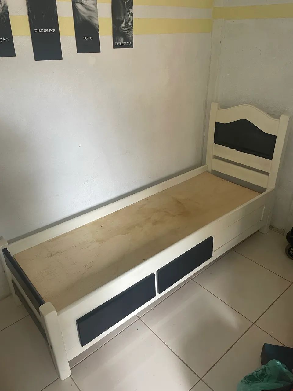 Cama de Madeira Solteiro 