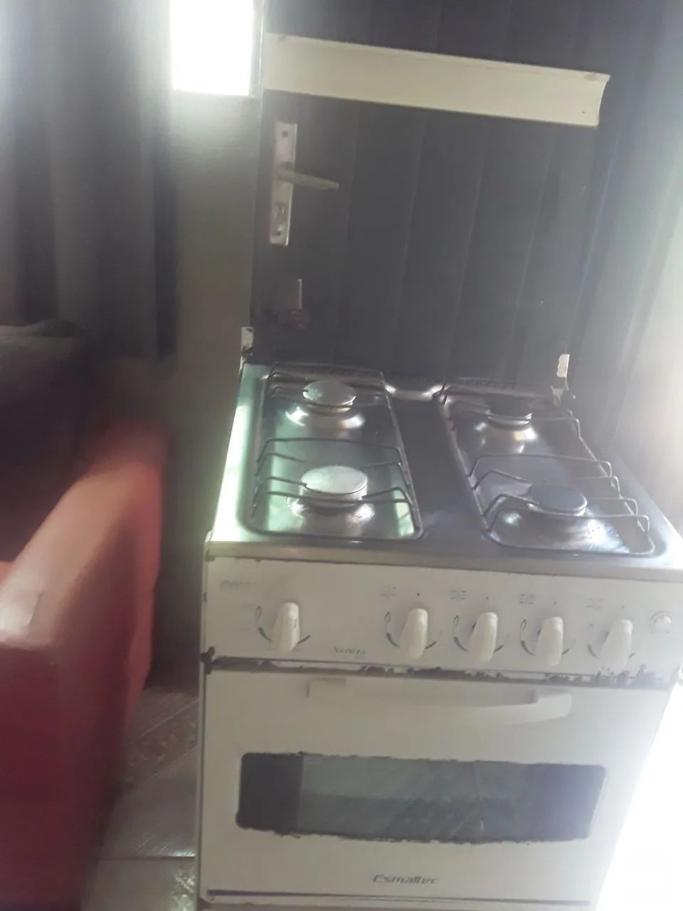 Vende-se fogão em 4 bocas. - Foto 3