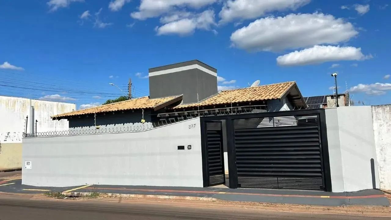 Casa Aconchegante com 72m², 3 Quartos (1 Suíte) e Móveis Planejados