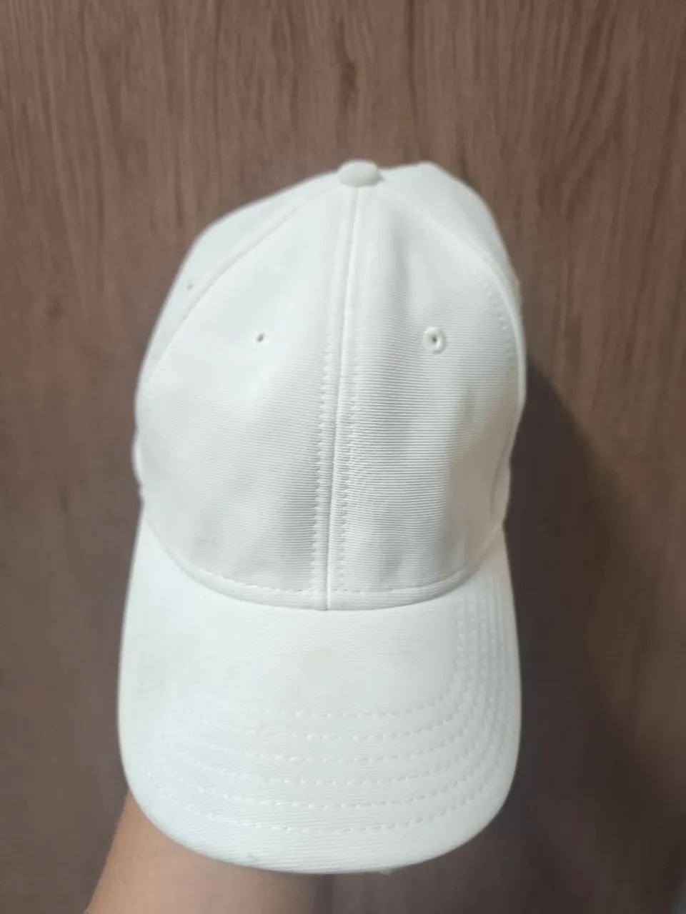 Boné Branco fechado Usado - Foto 2