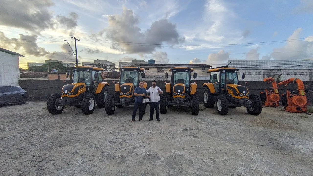 Tratores Agrícolas Valtra - Foto 2